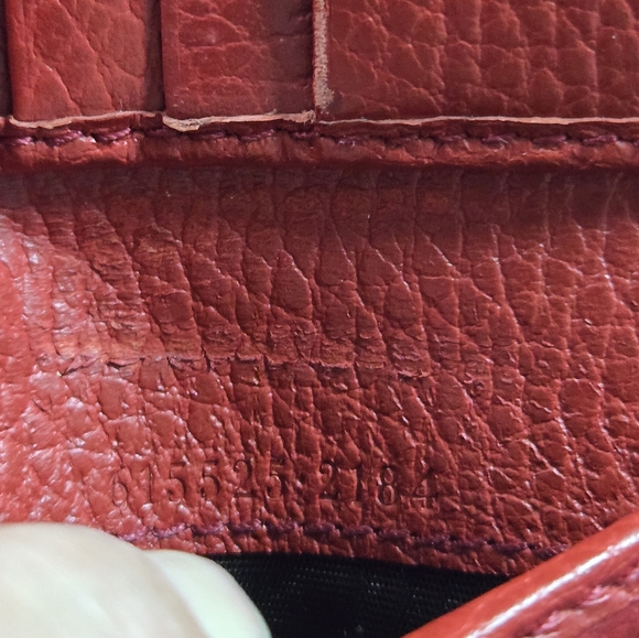 EUC GUCCI RED CALFSKIN LEATHER INTERLOCKING GG COMPACT WALLET - Picture 7 of 11